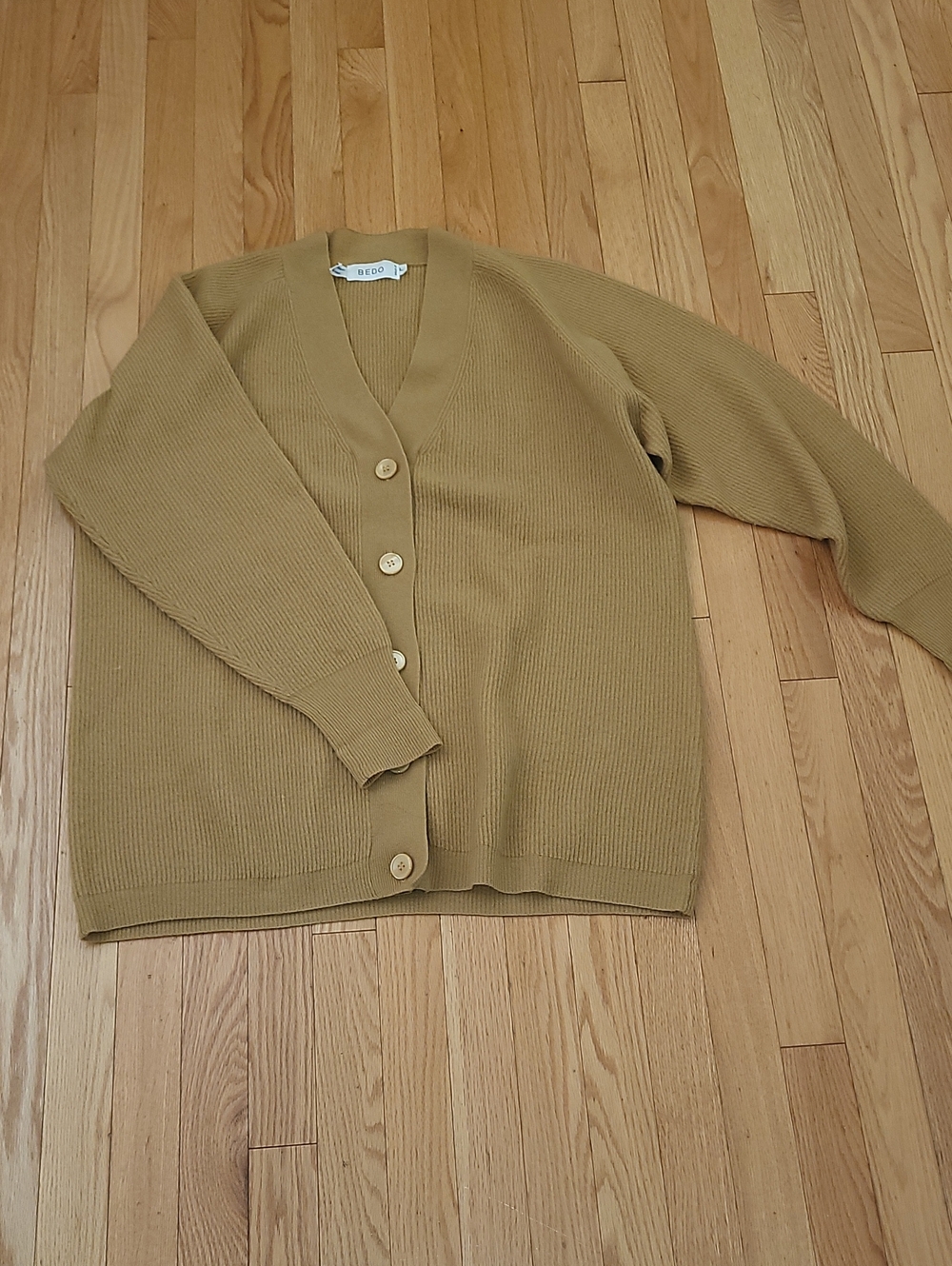 EUC Lambswool Cardigan Bedo L